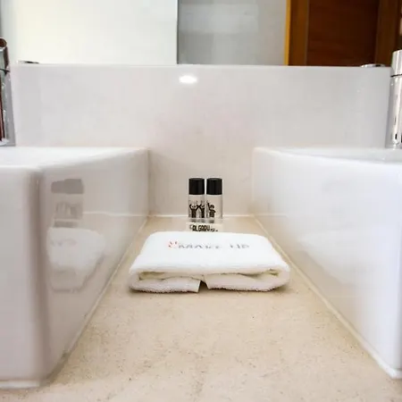 Luxury - T1 Vue Sur Piscine - Da アパート