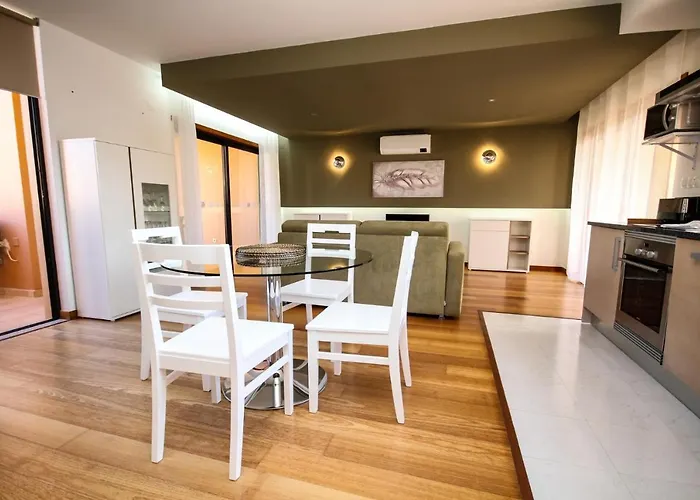 Luxury - T1 Vue Sur Piscine - Da アパート